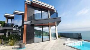 Дом 200м², 2-этажный, участок 8 сот.