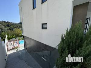 Дом 212м², 3-этажный, участок 5 сот.