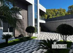 Коттедж 240м², 2-этажный, участок 6 сот.