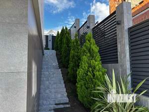 Дом 240м², 2-этажный, участок 4 сот.