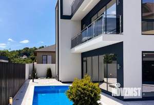 Коттедж 215м², 2-этажный, участок 4 сот.