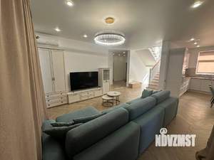 Дом 210м², 2-этажный, участок 7 сот.