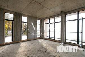 Коттедж 267м², 3-этажный, участок 6 сот.