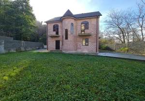 Дом 190м², 2-этажный, участок 6 сот.