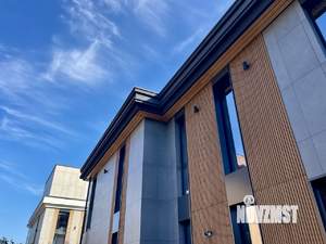 Коттедж 300м², 2-этажный, участок 6 сот.