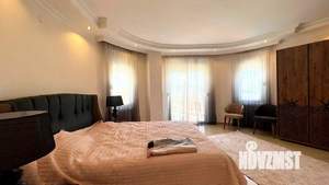 Коттедж 240м², 2-этажный, участок 7 сот.