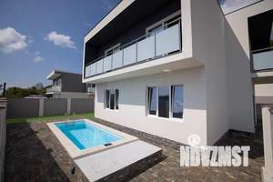 Дом 157м², 2-этажный, участок 4 сот.