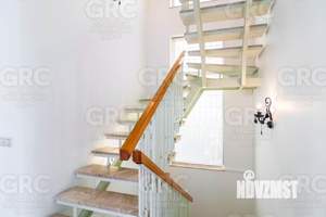 Коттедж 450м², 3-этажный, участок 5 сот.