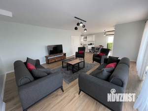 Дом 245м², 2-этажный, участок 8 сот.