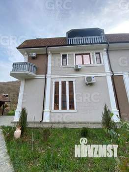 Дом 650м², 3-этажный, участок 10 сот.