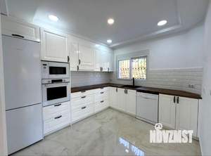 Дом 350м², 2-этажный, участок 12 сот.