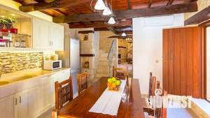 Дом 190м², 2-этажный, участок 10 сот.