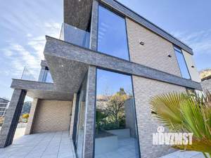 Коттедж 340м², 2-этажный, участок 7 сот.