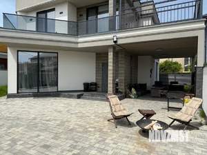 Дом 232м², 2-этажный, участок 4 сот.