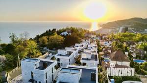 Дом 250м², 2-этажный, участок 5 сот.