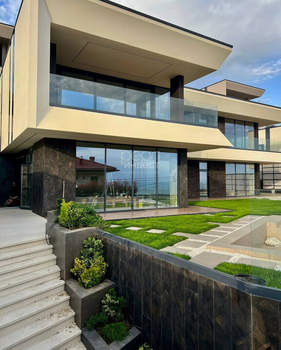 Дом 350м², 3-этажный, участок 7 сот.