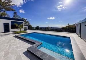 Дом 280м², 3-этажный, участок 5 сот.