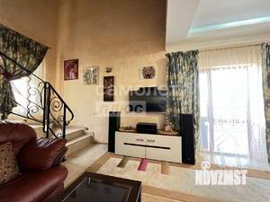 Дом 245м², 3-этажный, участок 5 сот.