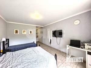 Дом 260м², 2-этажный, участок 6 сот.