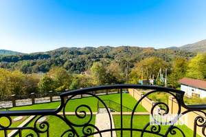 Дом 318м², 3-этажный, участок 6 сот.