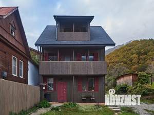 Дом 175м², 3-этажный, участок 4 сот.