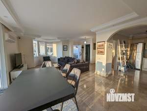 Дом 350м², 3-этажный, участок 5 сот.