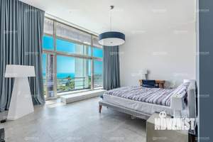 Дом 470м², 2-этажный, участок 15 сот.