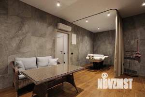 Дом 800м², 2-этажный, участок 11 сот.