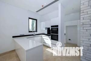 Дом 230м², 2-этажный, участок 4 сот.