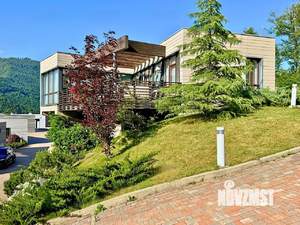 Дом 200м², 2-этажный, участок 5 сот.