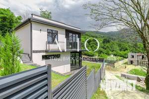 Дом 156м², 2-этажный, участок 5 сот.