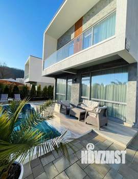 Дом 220м², 2-этажный, участок 5 сот.