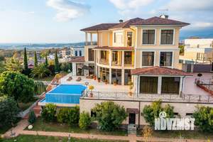 Дом 1200м², 3-этажный, участок 22 сот.