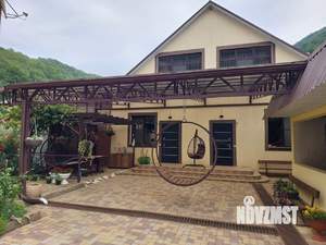 Дом 630м², 3-этажный, участок 10 сот.