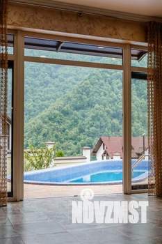 Коттедж 375м², 2-этажный, участок 12 сот.