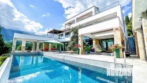 Дом 623м², 3-этажный, участок 43 сот.