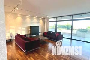 Дом 300м², 2-этажный, участок 6 сот.