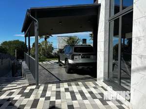 Коттедж 240м², 2-этажный, участок 6 сот.