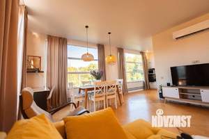 Дом 142м², 2-этажный, участок 5 сот.