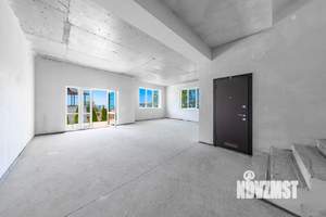 Дом 450м², 3-этажный, участок 10 сот.