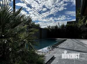 Дом 300м², 2-этажный, участок 6 сот.