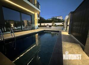 Коттедж 240м², 2-этажный, участок 5 сот.