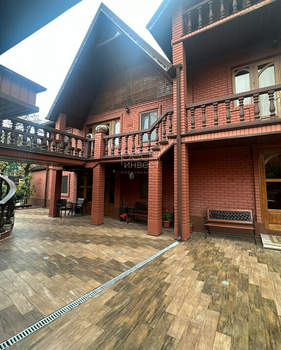 Дом 380м², 3-этажный, участок 11 сот.