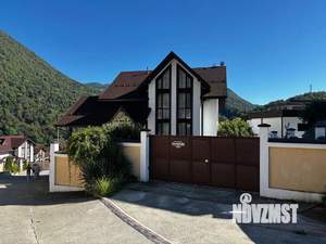 Коттедж 144м², 3-этажный, участок 4 сот.