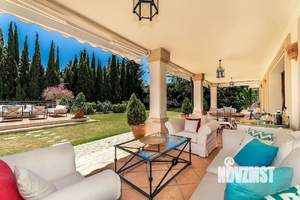 Дом 350м², 2-этажный, участок 10 сот.