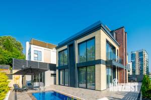 Дом 300м², 2-этажный, участок 6 сот.