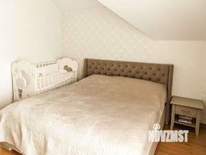 Дом 200м², 2-этажный, участок 10 сот.