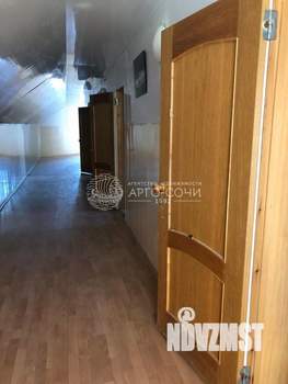 Дом 1090м², 4-этажный, участок 15 сот.