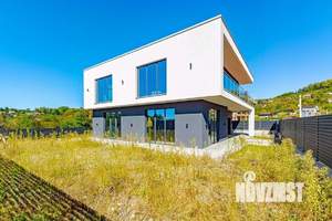 Дом 299м², 3-этажный, участок 6 сот.