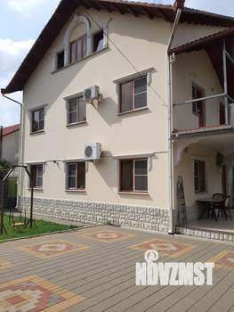 Дом 570м², 3-этажный, участок 11 сот.